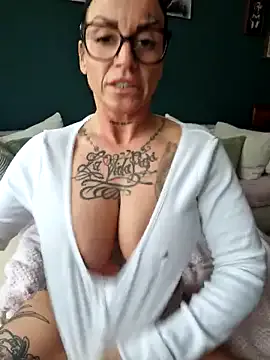 Offline EmilyDiazofficial on StripChat