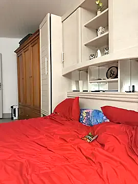 Offline emma4xxx on StripChat