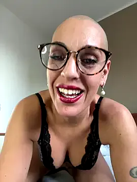 Offline emprexkala on StripChat