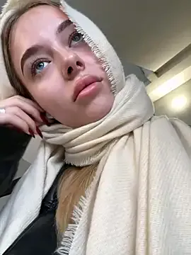 Offline enjoy_my_beauty on StripChat