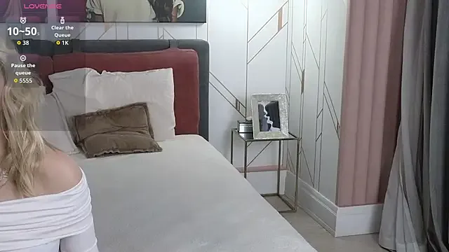 Offline Eva__Summer on StripChat