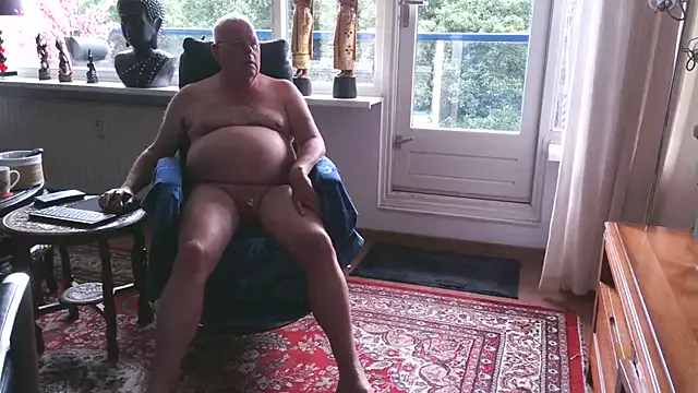 Exhib070 on StripChat