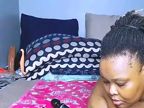 Offline fatafricanqueen on StripChat