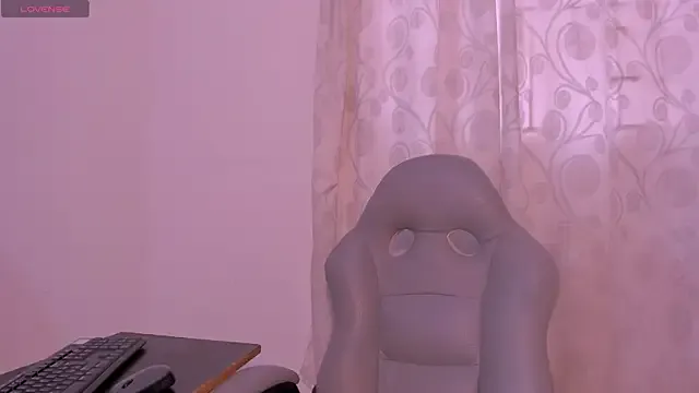 Freechat Faver_ on StripChat