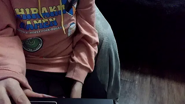 Offline fetishslut4u on StripChat