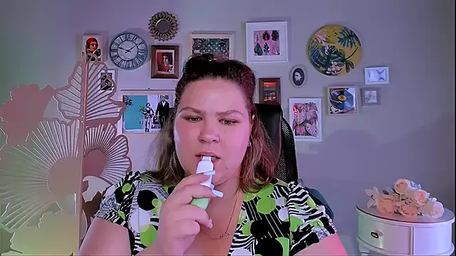 Offline FlorenceAnderson on StripChat