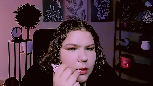 Offline FlorenceAnderson on StripChat