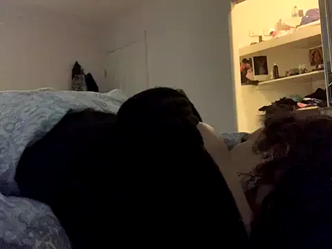 Offline forbiddenbabygirl on StripChat