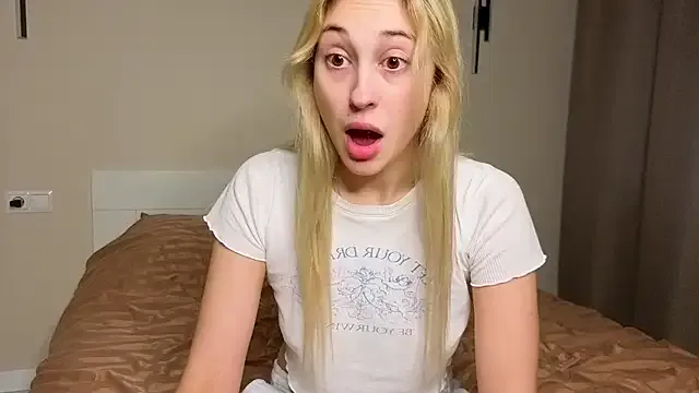 foxy_vivi on StripChat