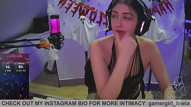 Offline Gamergirl-Linela on StripChat