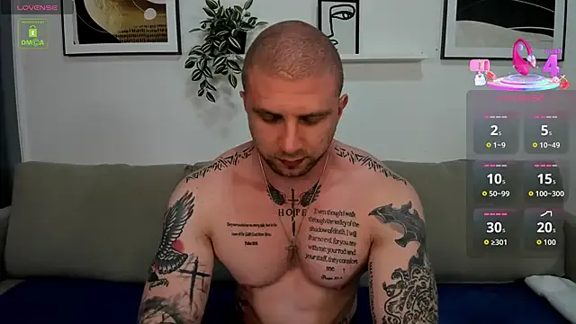 Offline Gerard_Finbar on StripChat