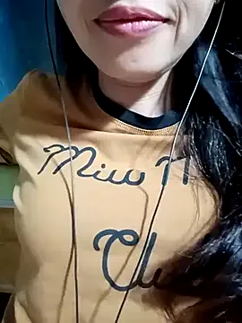 Offline Hana_love20 on StripChat