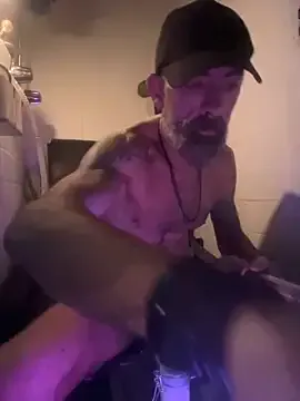 HandyBro on StripChat