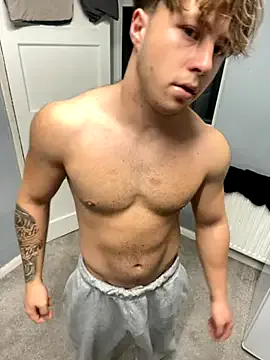 Offline harleybarker on StripChat