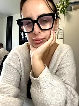 Hii_Lolla on StripChat