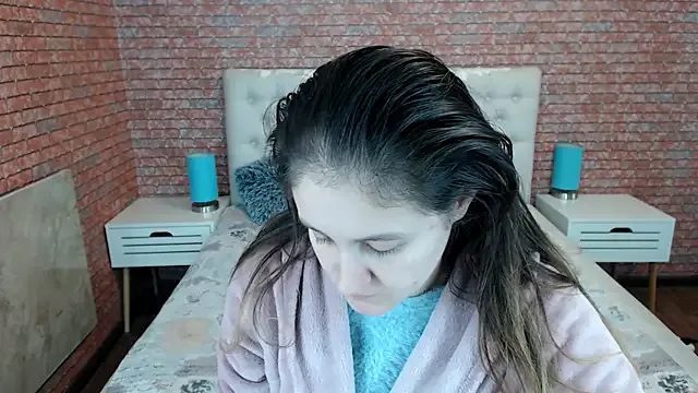 Holliy_Cooper on StripChat