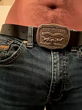 Offline HorneyCowboy154 on StripChat