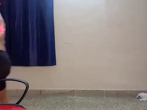 Hot-Honey20 on StripChat