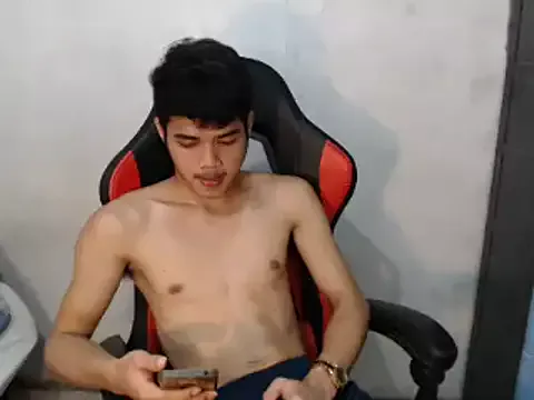 Offline hot_asian01 on StripChat