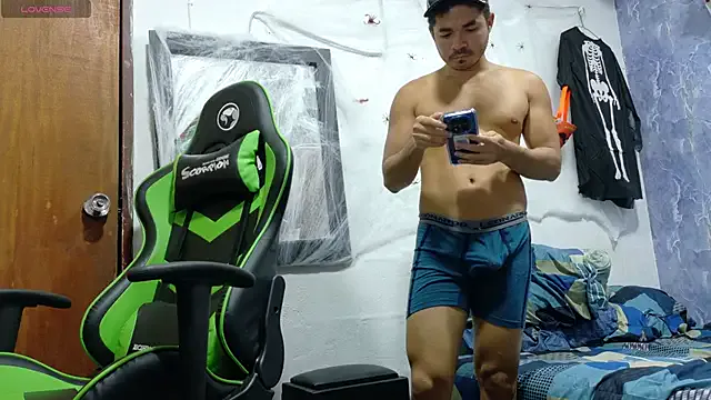 Offline hotboys1924 on StripChat