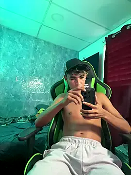 Offline hotboys1924 on StripChat