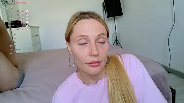 Offline Hotel__California on StripChat