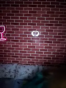 Offline HotGinger66 on StripChat