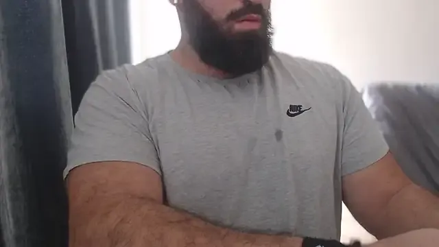 Offline hugemachohandsome on StripChat