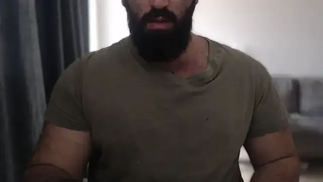 Offline hugemachohandsome on StripChat