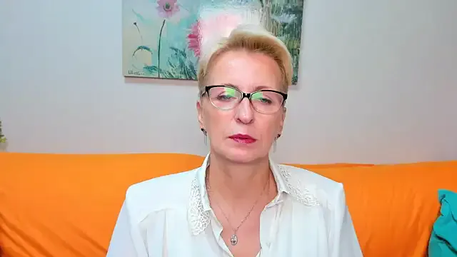 Freechat iamyourdream89 on StripChat