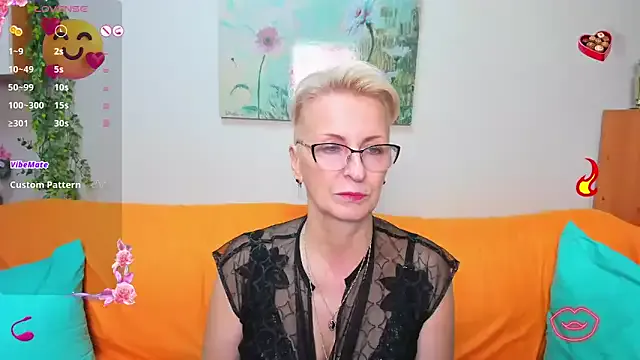 Freechat iamyourdream89 on StripChat