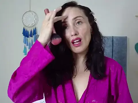 Offline IberianMoonMK on StripChat