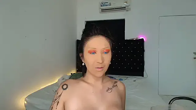 Offline icepopGirl on StripChat