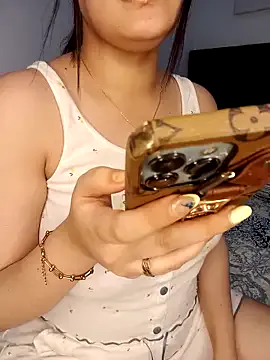 Offline im_here- on StripChat