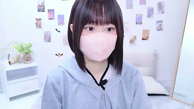 Offline Im_Yu-na on StripChat