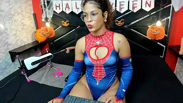 Freechat IVISBOUNCYASS on StripChat