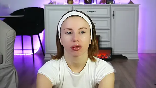 Offline ivyleague_ on StripChat