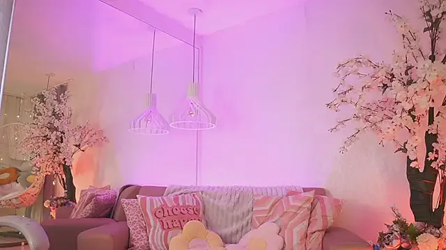 JadeSummerr on StripChat