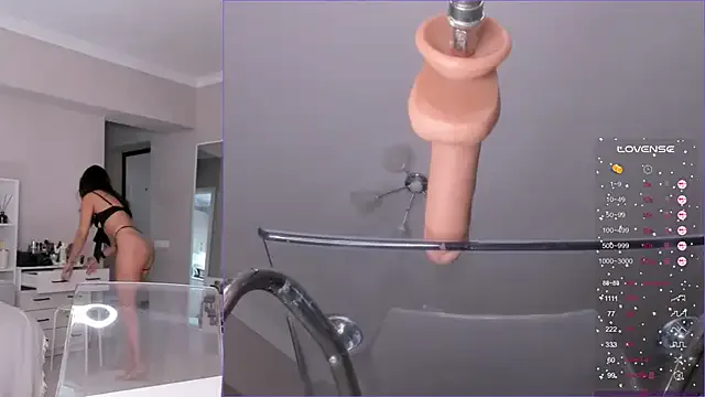 Offline jane_sui on StripChat