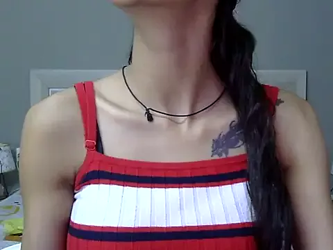 Offline JASMINE__09 on StripChat