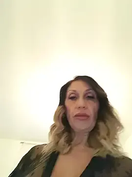 Offline JasmineNoir2 on StripChat