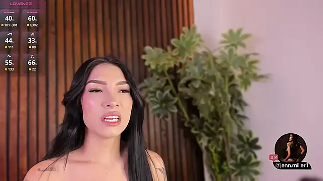 Offline Jennmiiller_ on StripChat