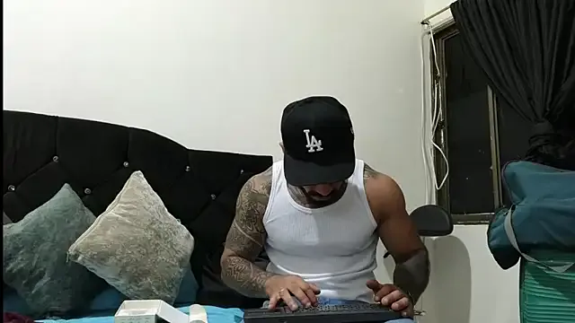 Offline john_cartter1 on StripChat