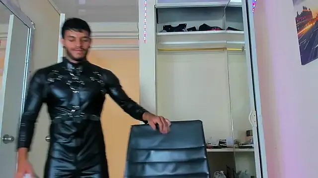 Offline JuanBlade on StripChat