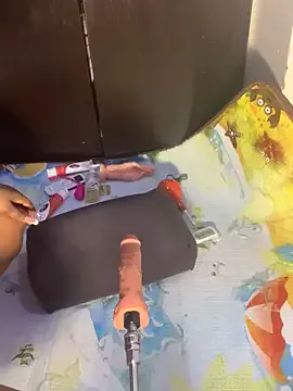 Offline JuicyEve on StripChat