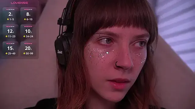 Offline juliapie on StripChat