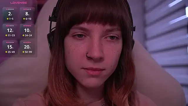 Offline juliapie on StripChat