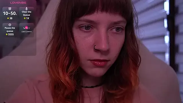 Offline juliapie on StripChat