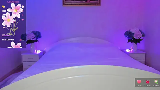 Offline Julie_Blaze on StripChat