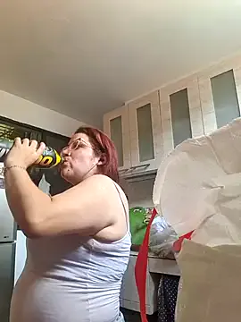 Freechat karlythoth@xh on StripChat